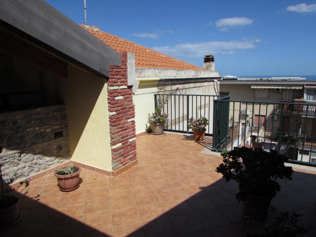 Antico Palazzo Giardini Naxos Exterior foto