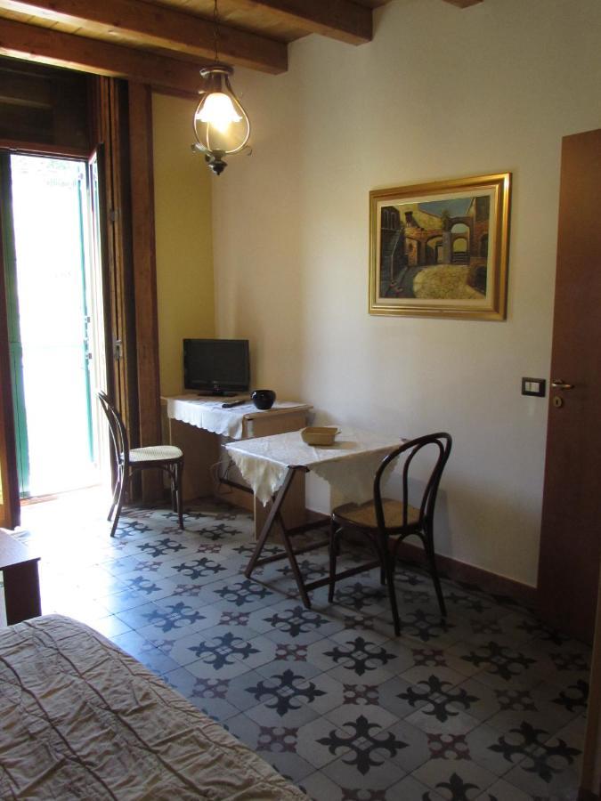 Antico Palazzo Giardini Naxos Exterior foto